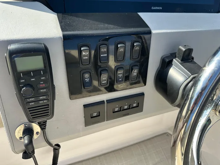 Vinovoyager Yacht Photos Pics 