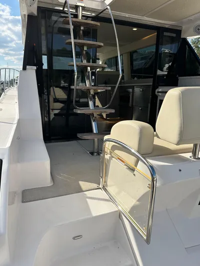 Vinovoyager Yacht Photos Pics 