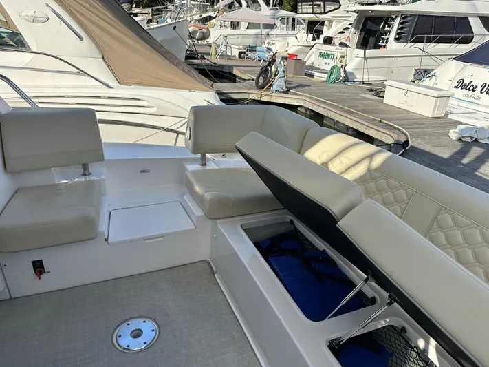 Vinovoyager Yacht Photos Pics 