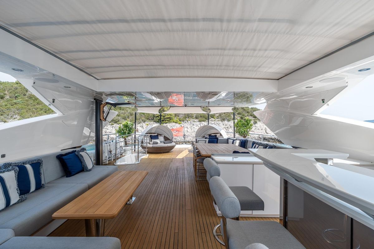 2020 Sunseeker 115 