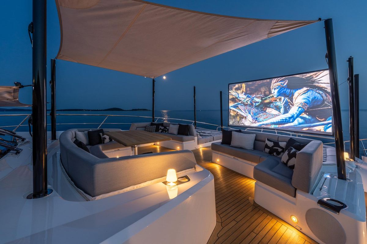 2020 Sunseeker 115 