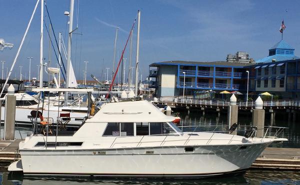 1990 Silverton Aft Cabin Motoryacht