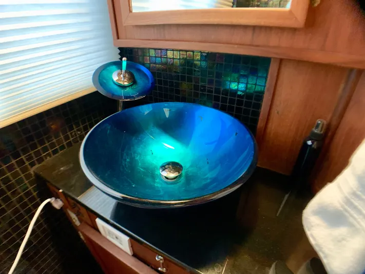 Paradise Falls Yacht Photos Pics Blue glass sink on a 1988 Harbor Master 520 Coastal.