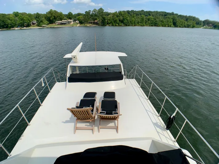 Paradise Falls Yacht Photos Pics 