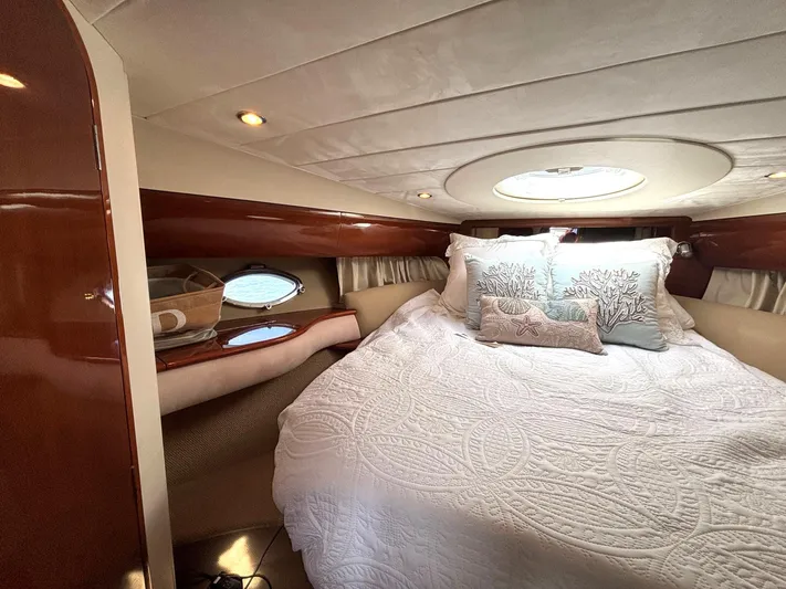 Blind Date Yacht Photos Pics 