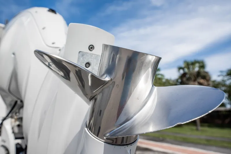  Yacht Photos Pics Close-up of a 2021 Everglades 335 Center Console boat propeller.