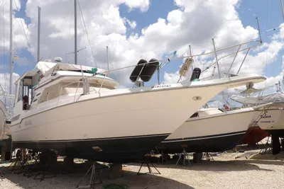 Sea Ray 440 Aft Cabin