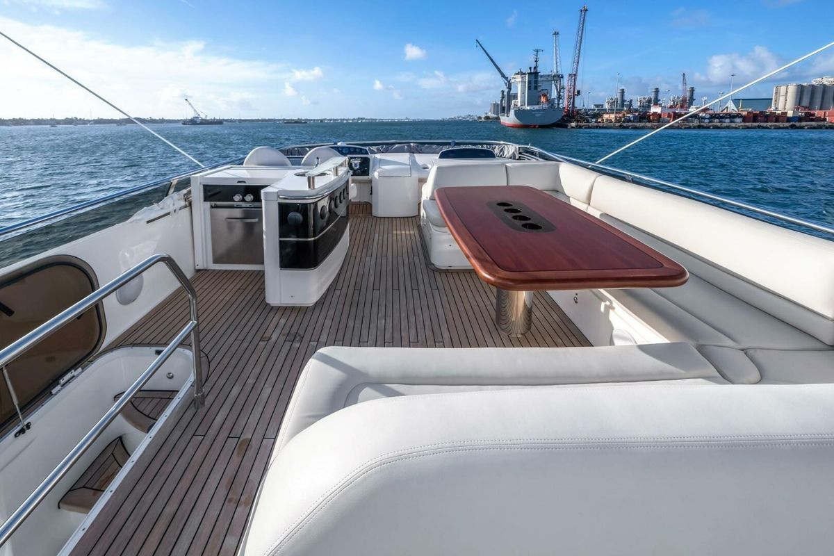 2012 Princess 64 