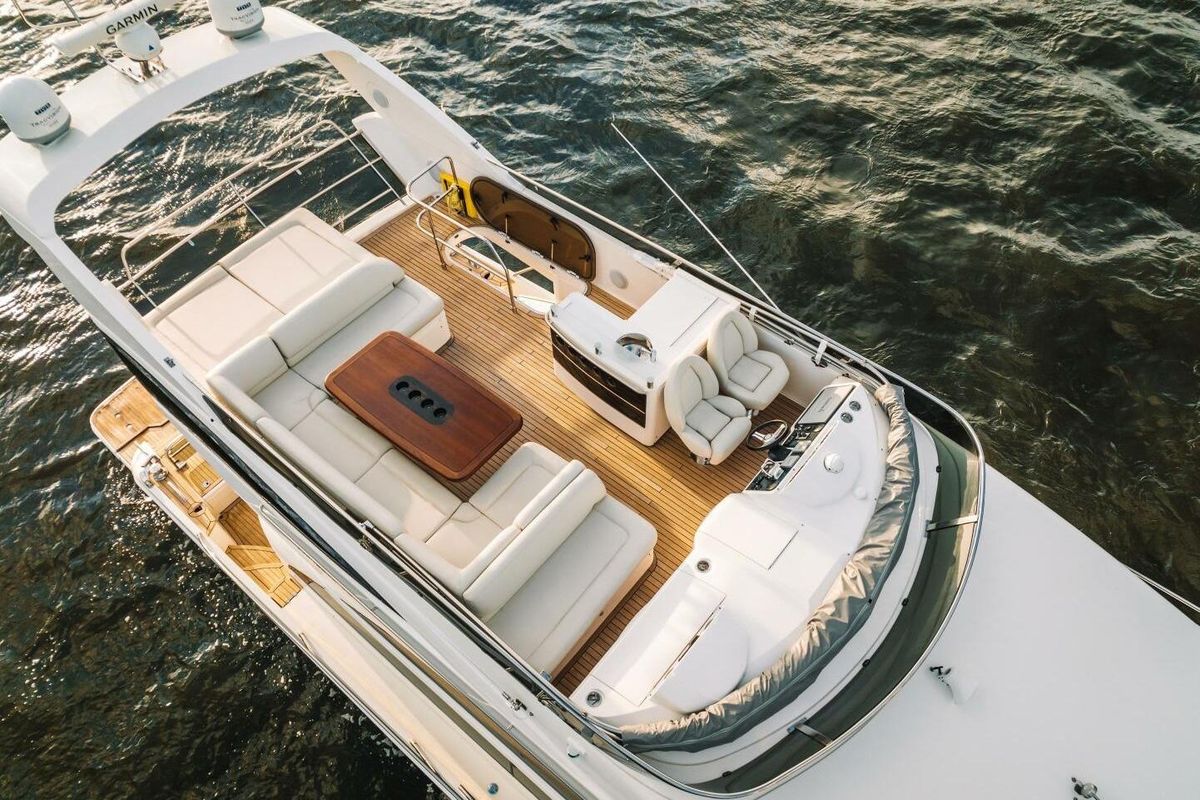 2012 Princess 64 