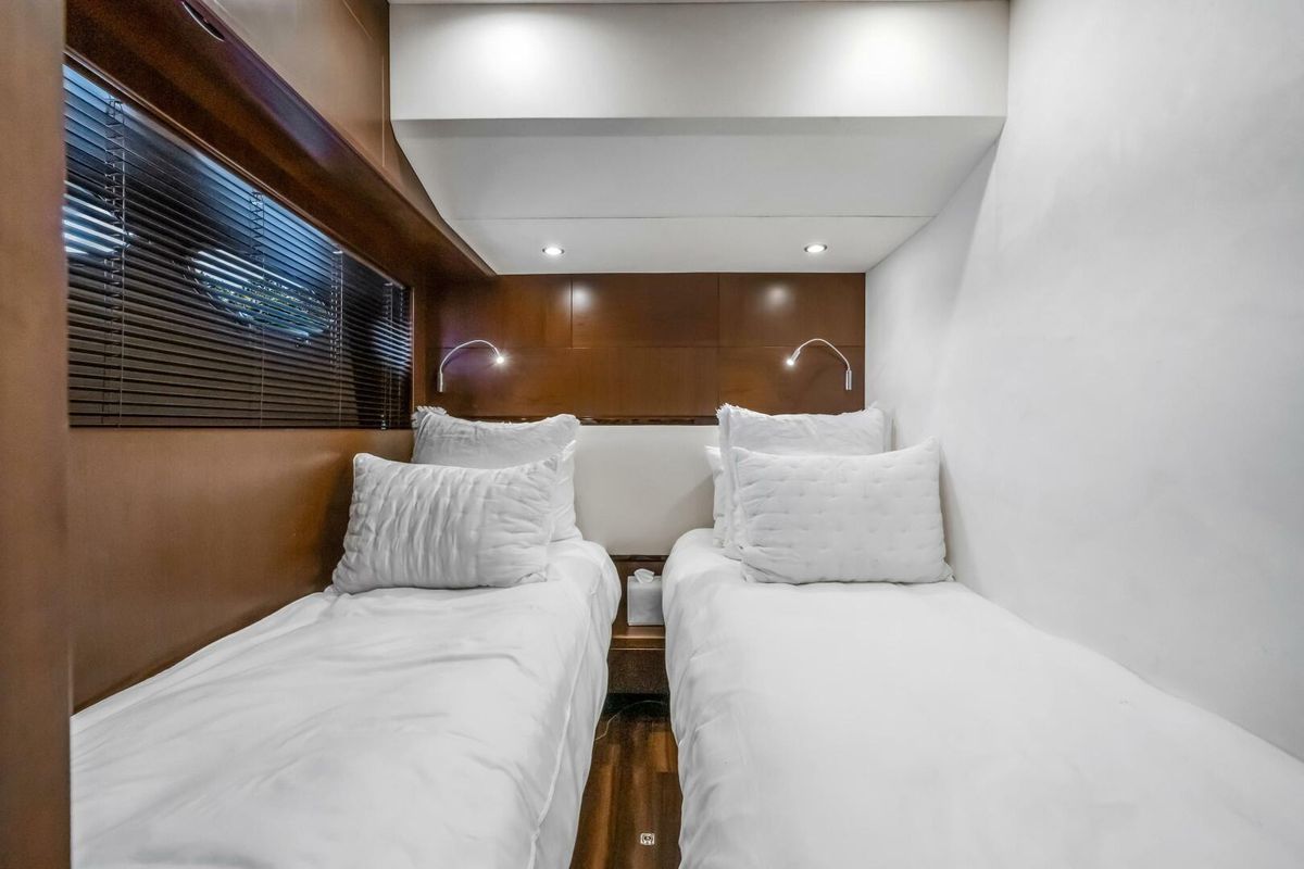 2012 Princess 64 