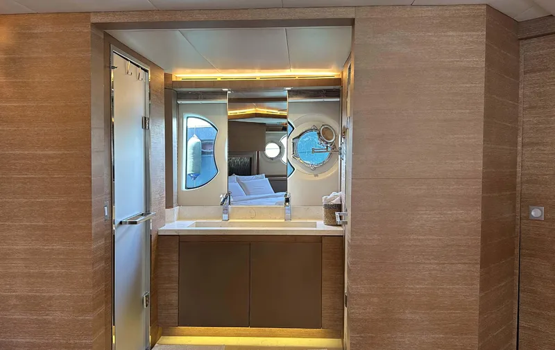 Tyche Yacht Photos Pics MONTE CARLO YACHTS 76 2019 - TYCHE