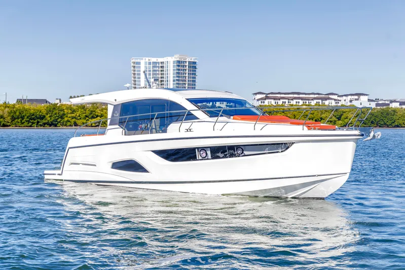  Yacht Photos Pics 2020 Sealine C390 yacht cruising on a sunny day, with modern design and sleek lines.