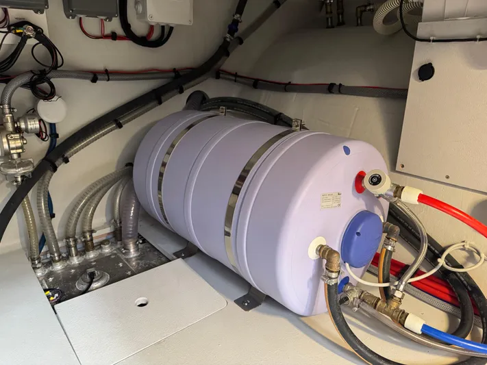 Encantado Yacht Photos Pics 