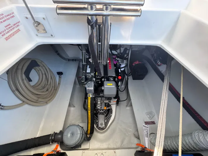 Encantado Yacht Photos Pics 