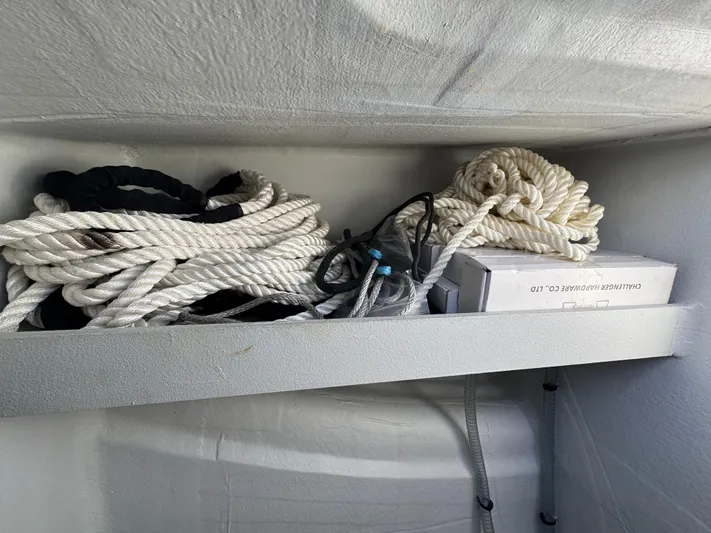 Encantado Yacht Photos Pics 