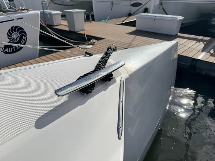 Encantado Yacht Photos Pics 