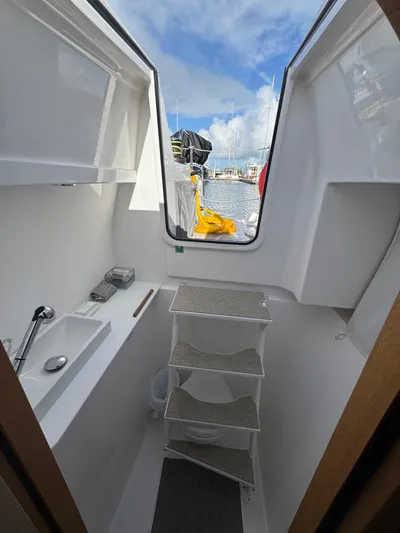 Encantado Yacht Photos Pics 