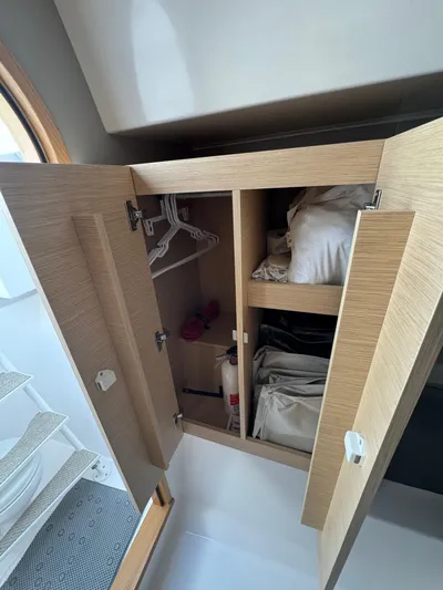 Encantado Yacht Photos Pics 