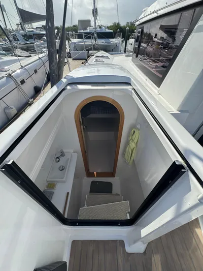 Encantado Yacht Photos Pics 