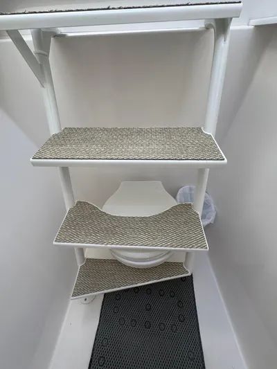 Encantado Yacht Photos Pics 