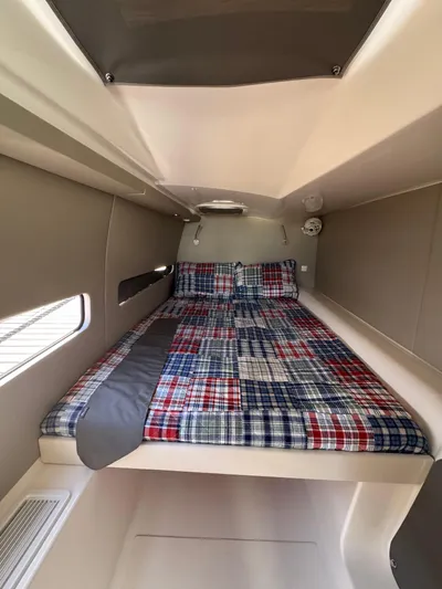 Encantado Yacht Photos Pics 