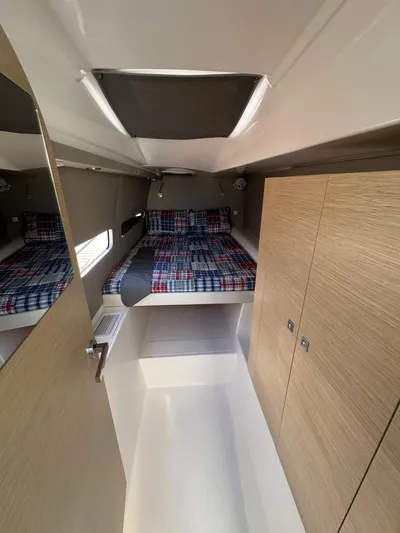 Encantado Yacht Photos Pics 