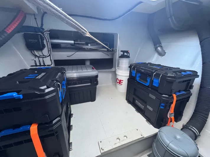 Encantado Yacht Photos Pics 