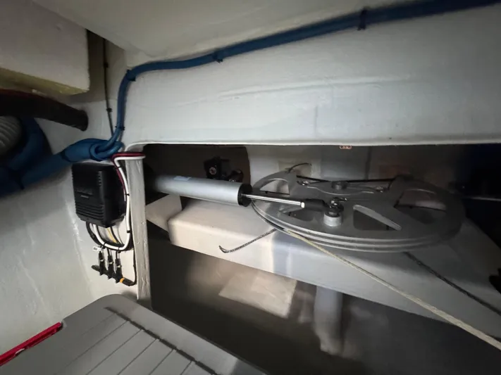 Encantado Yacht Photos Pics 