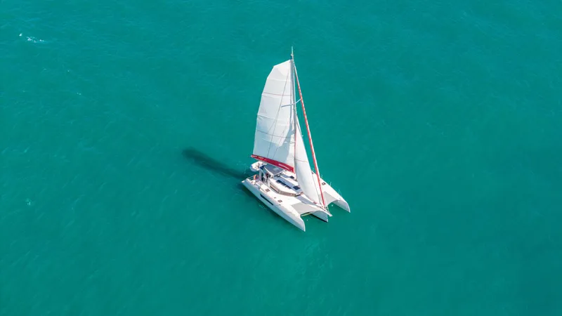 Encantado Yacht Photos Pics 