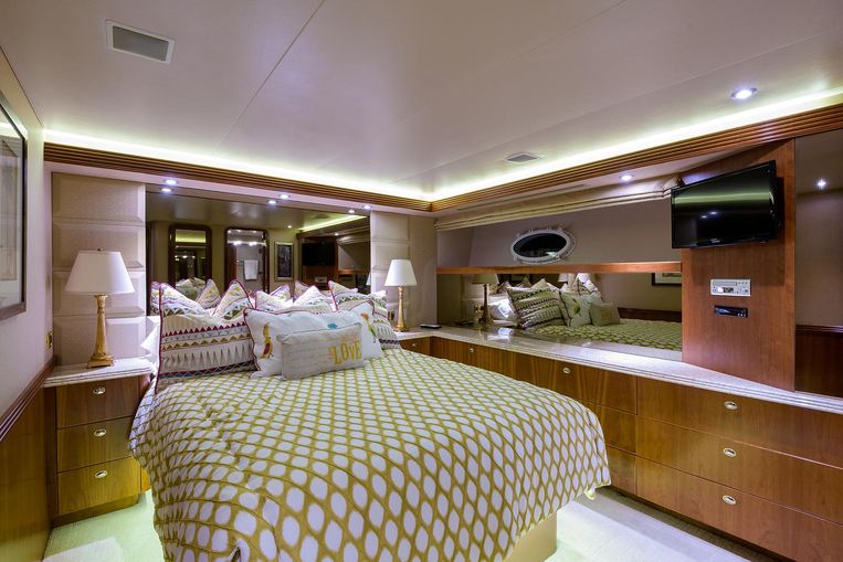 2001-95-westport-raised-pilothouse-motor-yacht