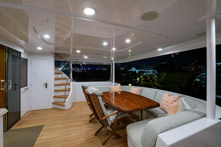 2001-95-westport-raised-pilothouse-motor-yacht