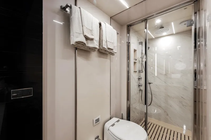 Ciao Bella Yacht Photos Pics 