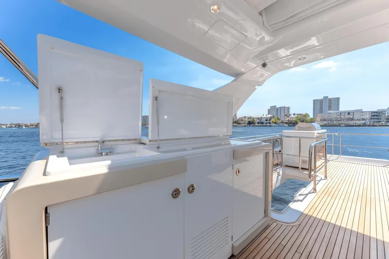 Ciao Bella Yacht Photos Pics 