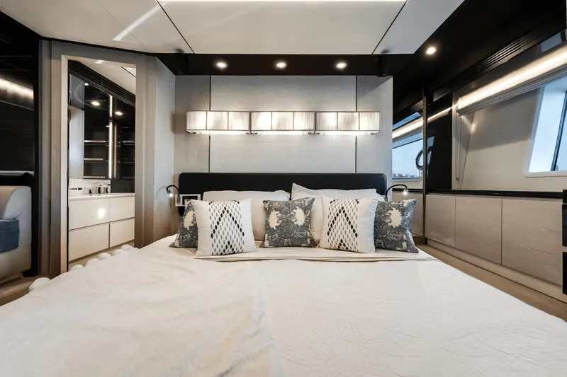 Ciao Bella Yacht Photos Pics 