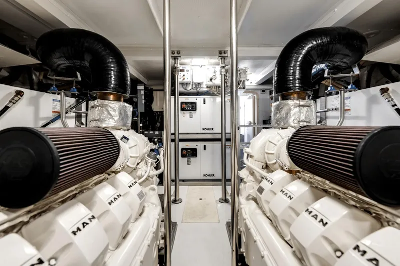 Ciao Bella Yacht Photos Pics 