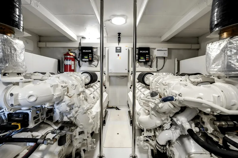 Ciao Bella Yacht Photos Pics 