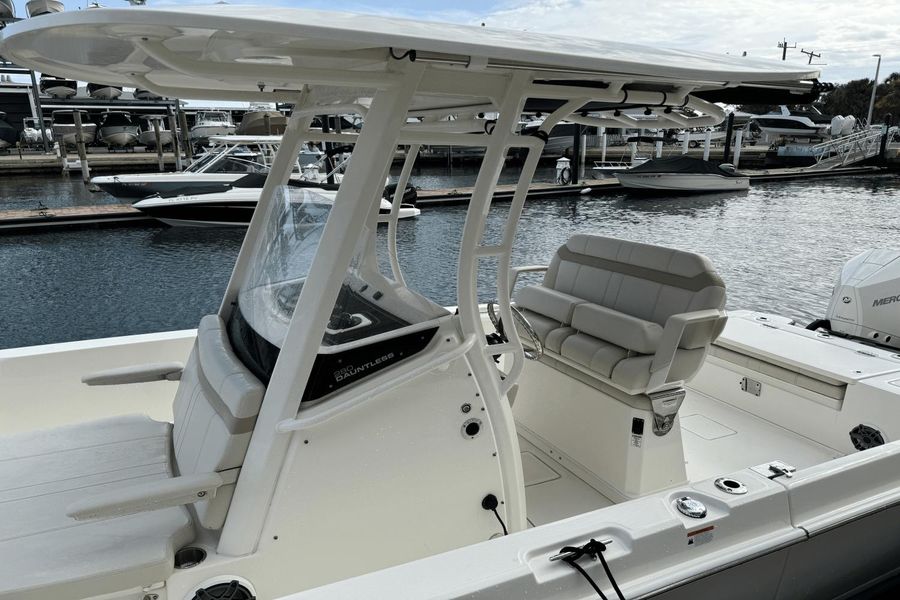 2023 Boston Whaler 280 Dauntless