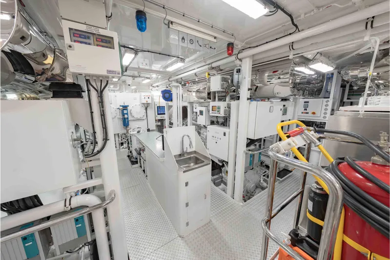 Superyacht W Yacht Photos Pics Engine room of 2013 Feadship Motor Yacht, featuring advanced machinery and control systems.