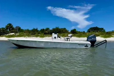 Contender 25 Bay
