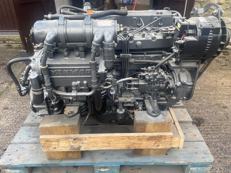 2004 Yanmar Yanmar 4LHA-HTP 160hp Marine Engine &amp; Gearbox Package