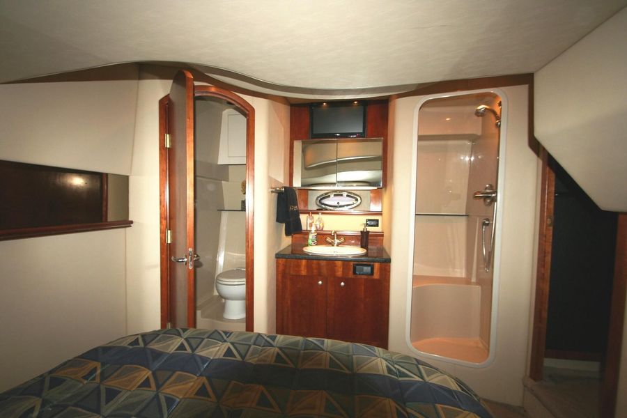 2006 Cruisers Yachts 460 Express
