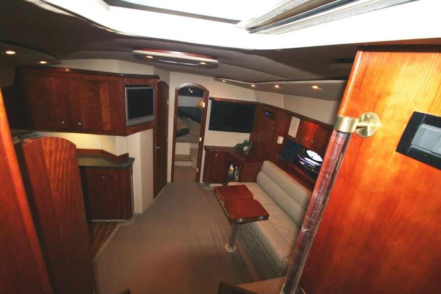 2006 Cruisers Yachts 460 Express