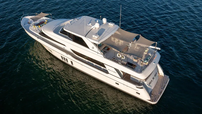 Sea N Sea Yacht Photos Pics Luxury 2016 Ocean Alexander Skylounge yacht cruising on open water.