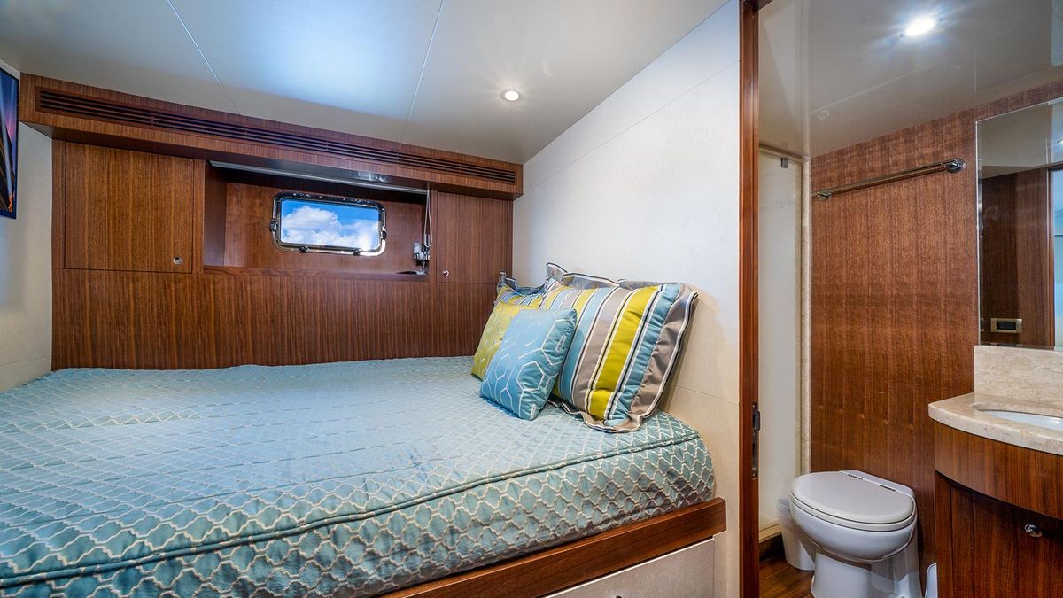 2016 Ocean Alexander 100 