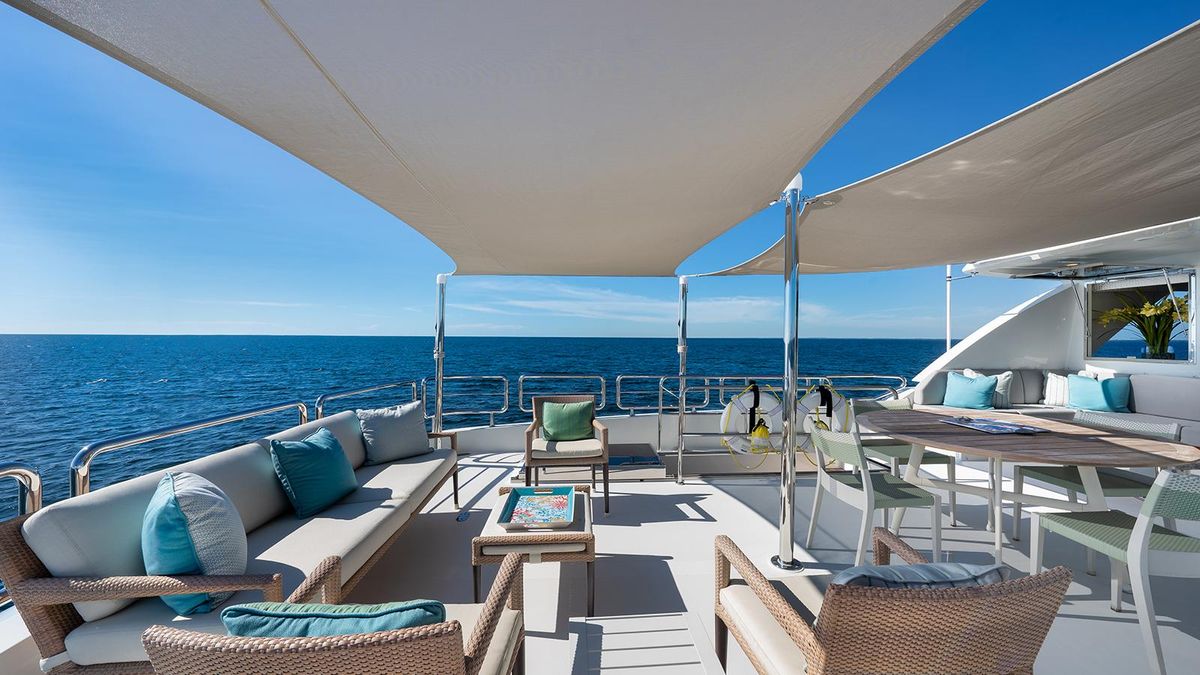 2016 Ocean Alexander 100 