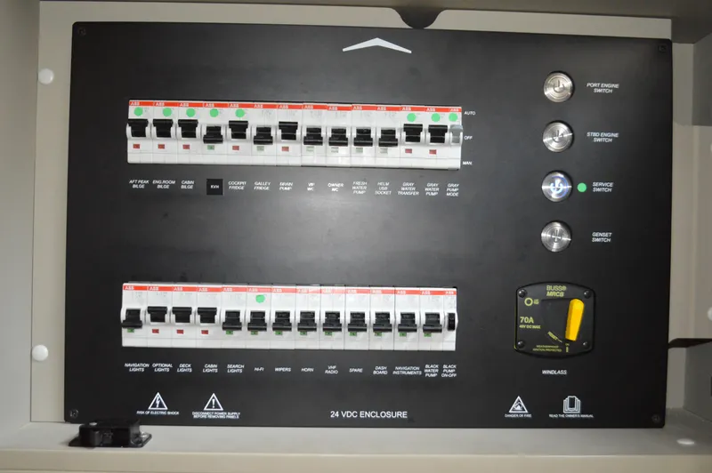 Amici Yacht Photos Pics 