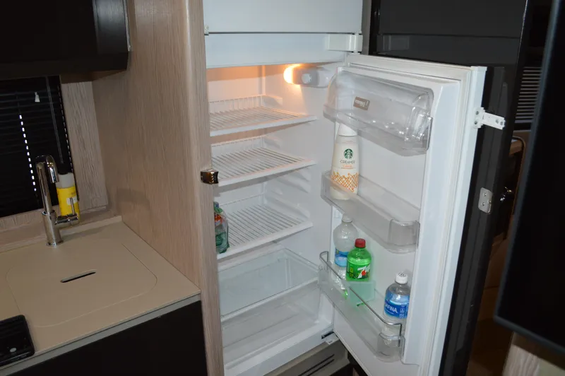 Amici Yacht Photos Pics 