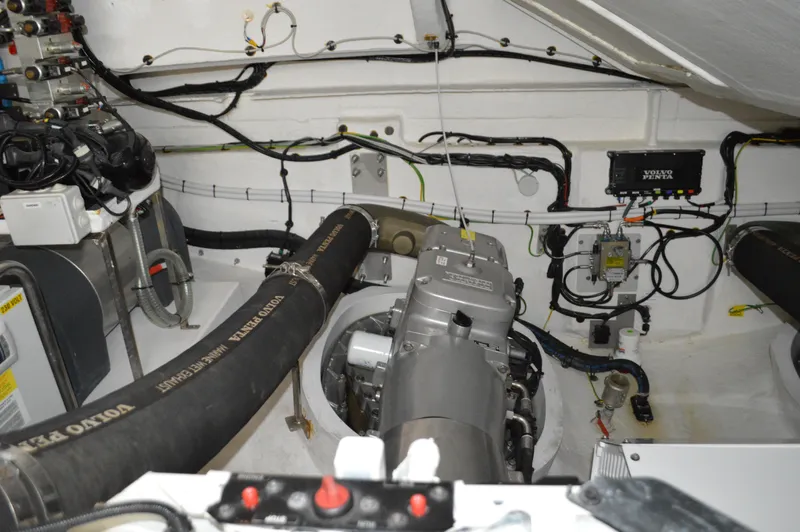 Amici Yacht Photos Pics 