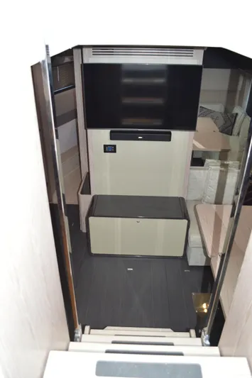 Amici Yacht Photos Pics 