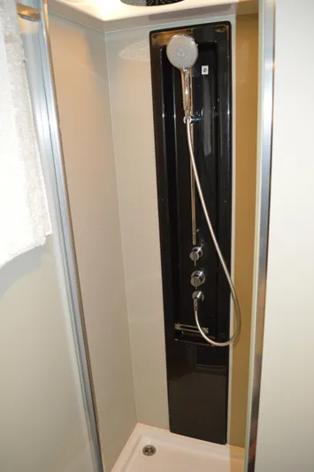 Amici Yacht Photos Pics 